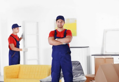 Van service for flat and office transport in NW3